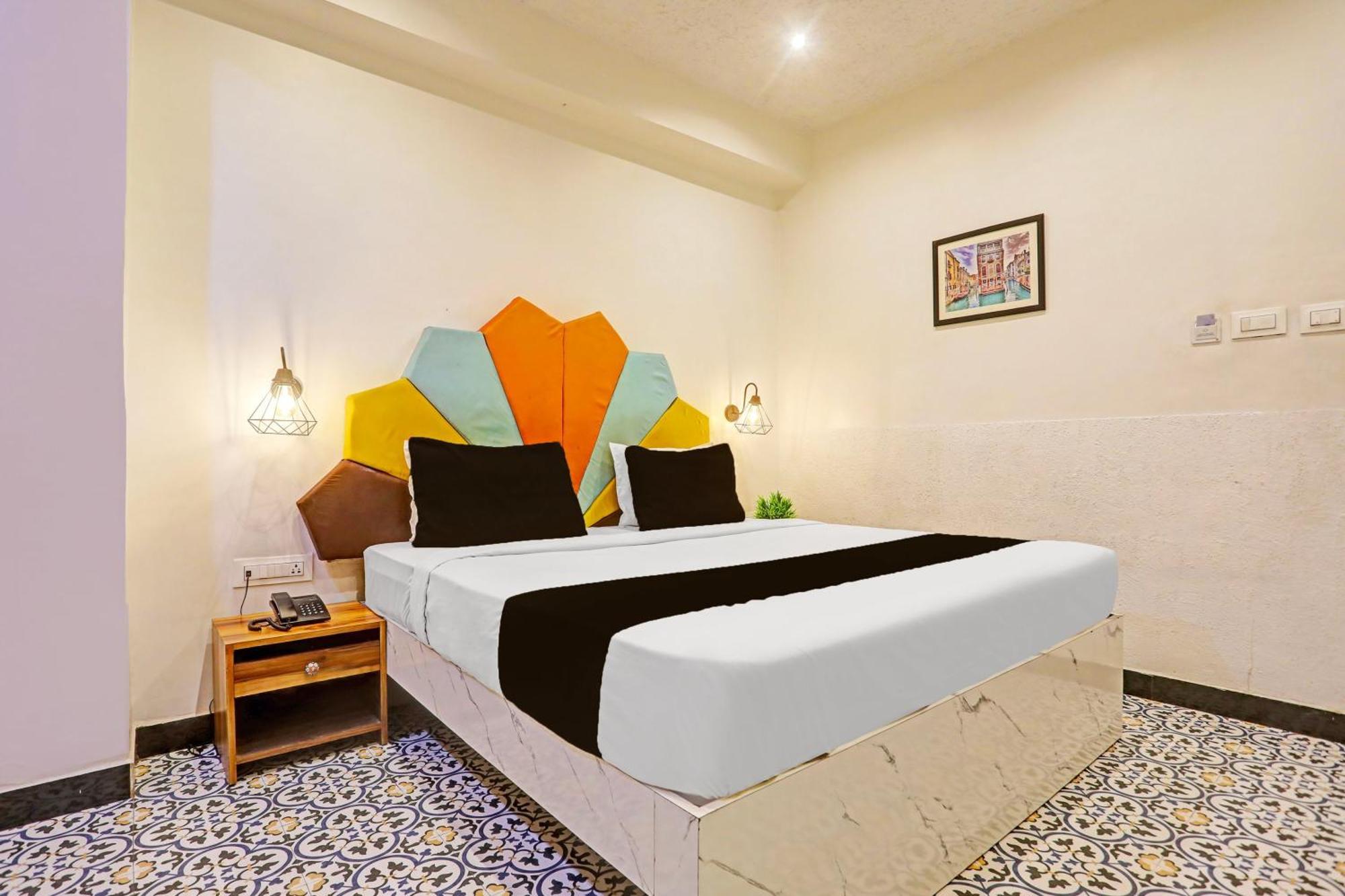Super Townhouse Cantonment Varanasi Formerly Sarin Inn Buitenkant foto