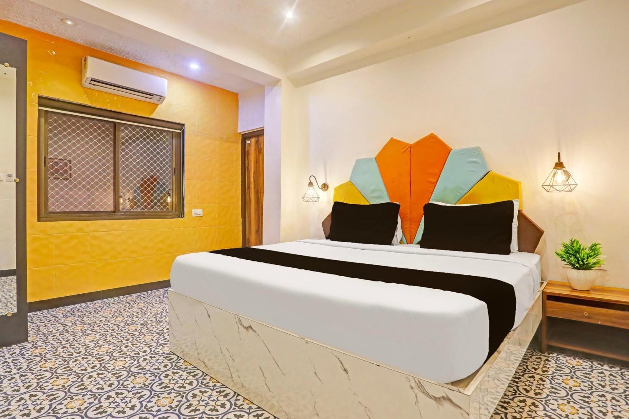 Super Townhouse Cantonment Varanasi Formerly Sarin Inn Buitenkant foto