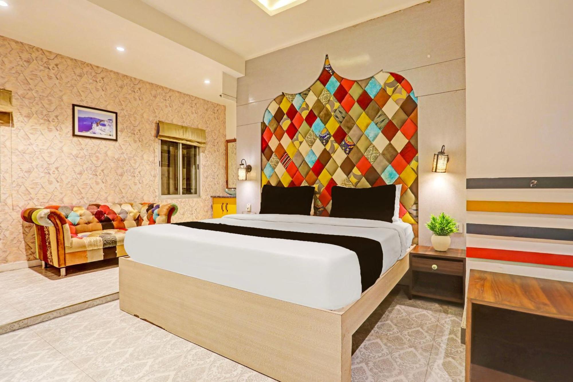Super Townhouse Cantonment Varanasi Formerly Sarin Inn Buitenkant foto
